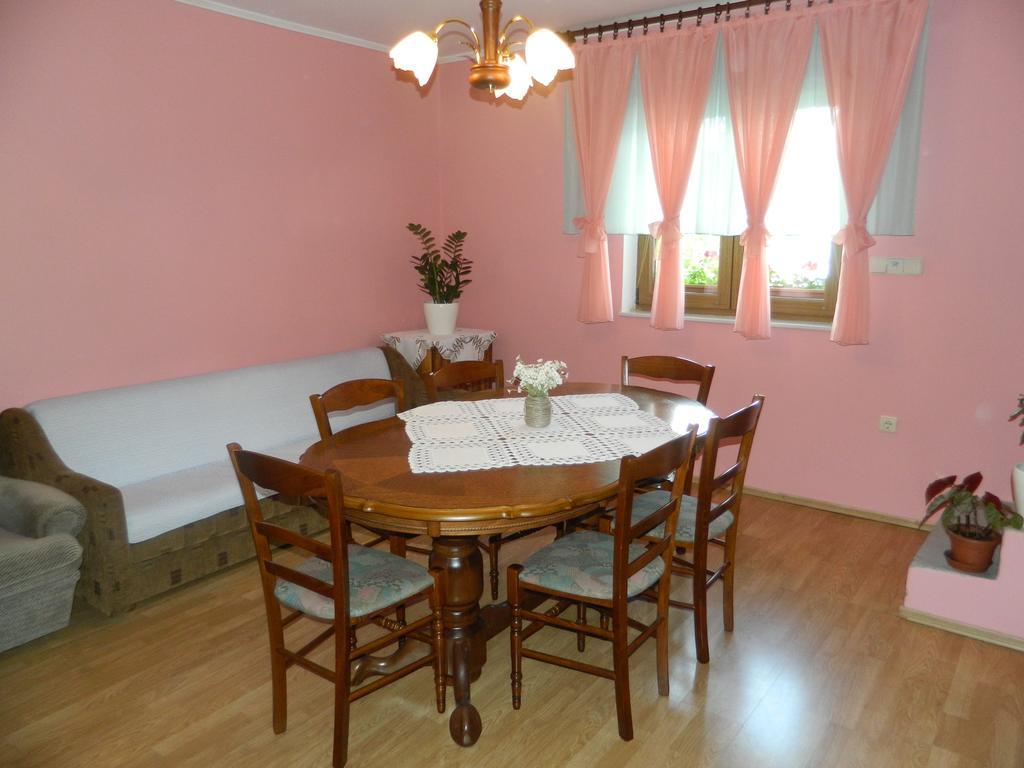 Vacation Home Kuca Za Odmor Krasno Polje Room photo